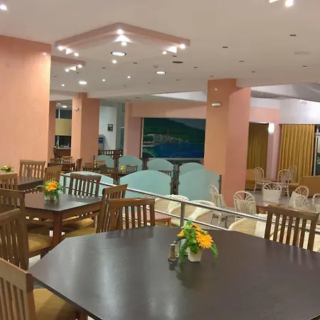 洛曼萨梅尔酒店 酒店 3*