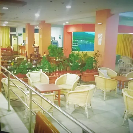 洛曼萨梅尔酒店